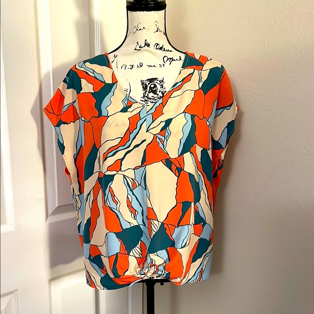 NWT Manuhealii Ella Top with Tie Koʻolau Coral S